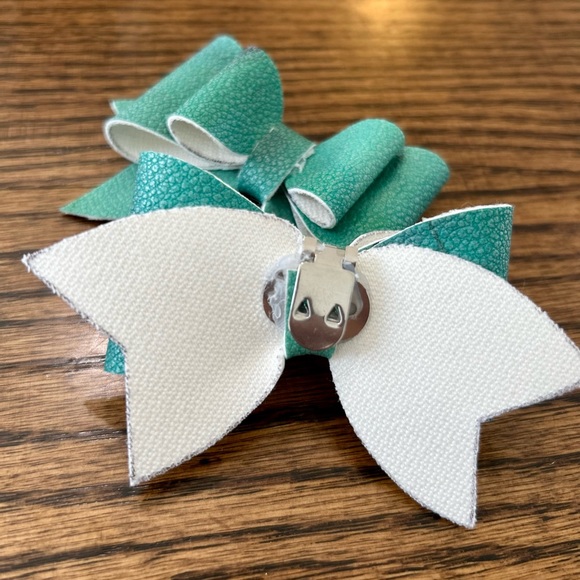 SOLD•Shoe Clips - Picture 4 of 4